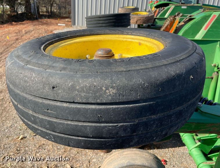 image for item LV9214 John Deere CX15  batwing rotary mower