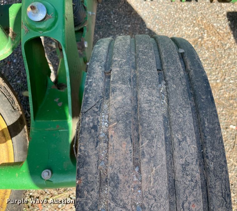 image for item LV9214 John Deere CX15  batwing rotary mower