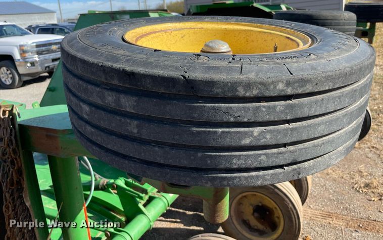 image for item LV9214 John Deere CX15  batwing rotary mower