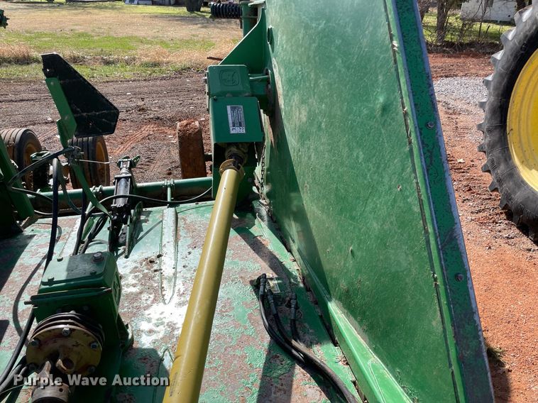 image for item LV9215 John Deere CX15  batwing rotary mower