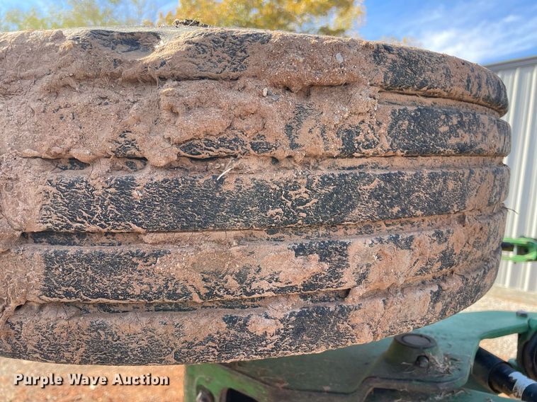 image for item LV9215 John Deere CX15  batwing rotary mower