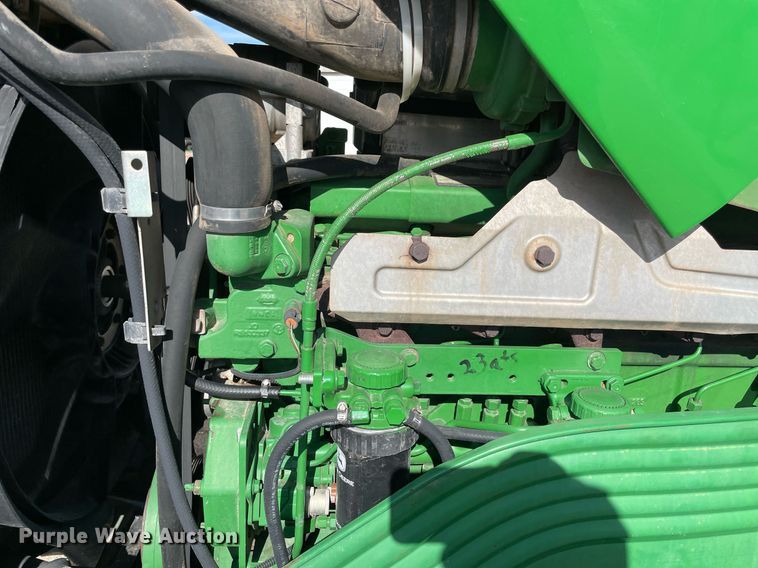 image for item LV9216 2009 John Deere 7230  MFWD tractor
