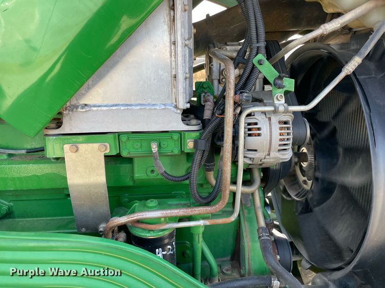 image for item LV9216 2009 John Deere 7230  MFWD tractor