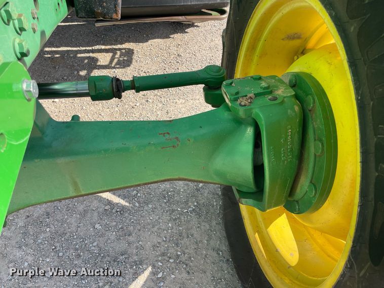 image for item LV9216 2009 John Deere 7230  MFWD tractor