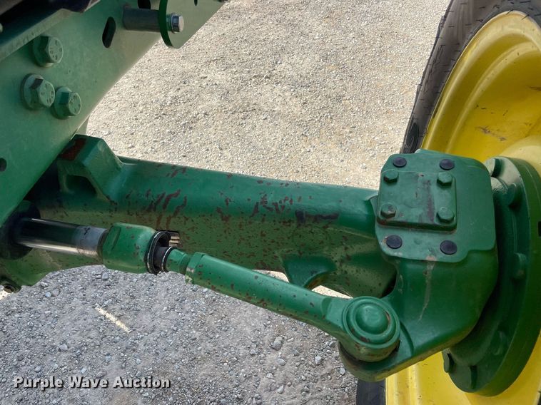 image for item LV9216 2009 John Deere 7230  MFWD tractor