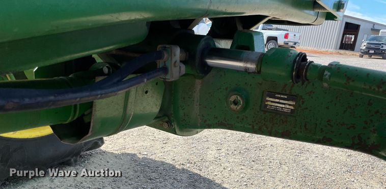 image for item LV9216 2009 John Deere 7230  MFWD tractor