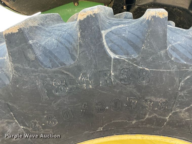 image for item LV9216 2009 John Deere 7230  MFWD tractor