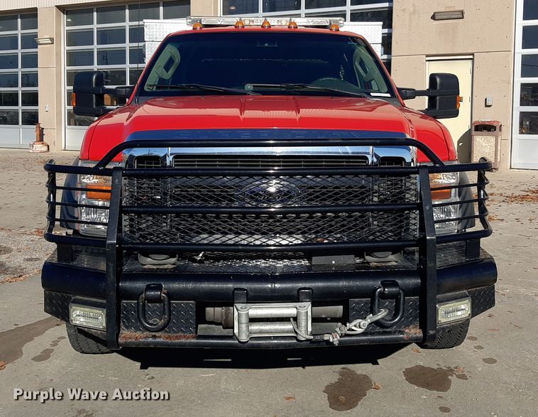 image for item LX9826 2010 Ford F550 Super Duty  Crew Cab rescue vehicle