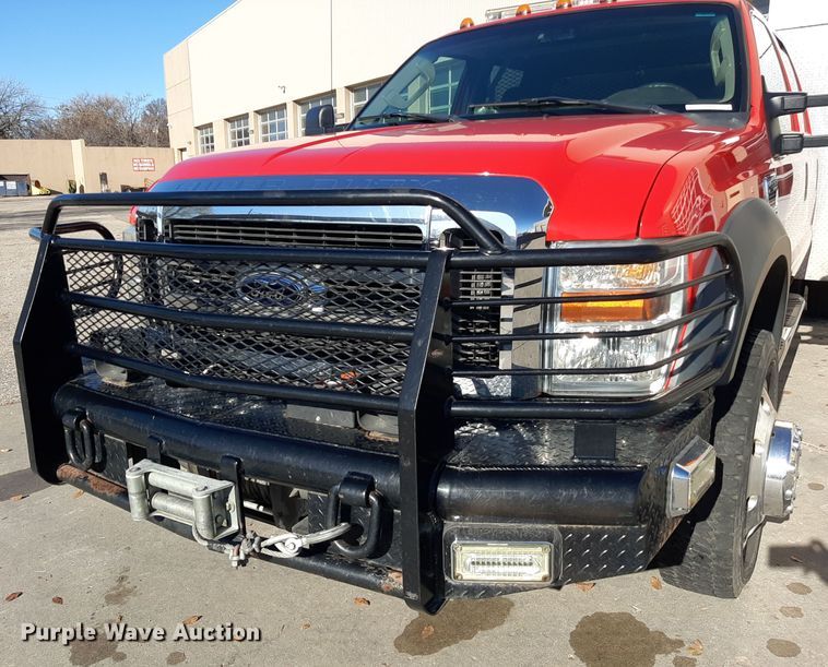 image for item LX9826 2010 Ford F550 Super Duty  Crew Cab rescue vehicle