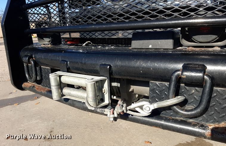 image for item LX9826 2010 Ford F550 Super Duty  Crew Cab rescue vehicle