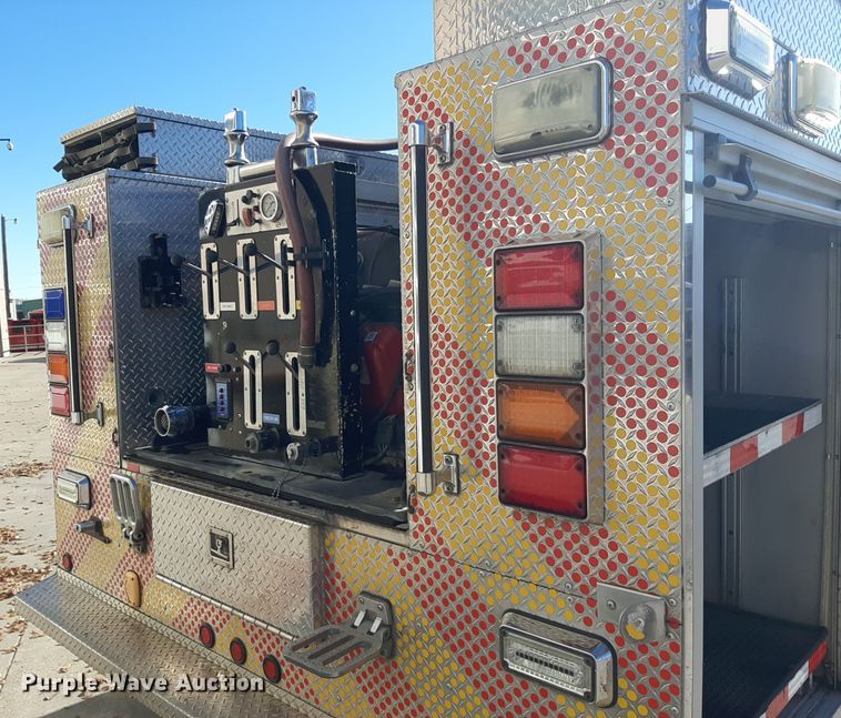 image for item LX9826 2010 Ford F550 Super Duty  Crew Cab rescue vehicle