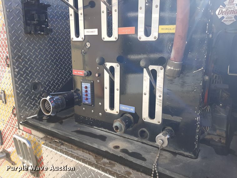 image for item LX9826 2010 Ford F550 Super Duty  Crew Cab rescue vehicle