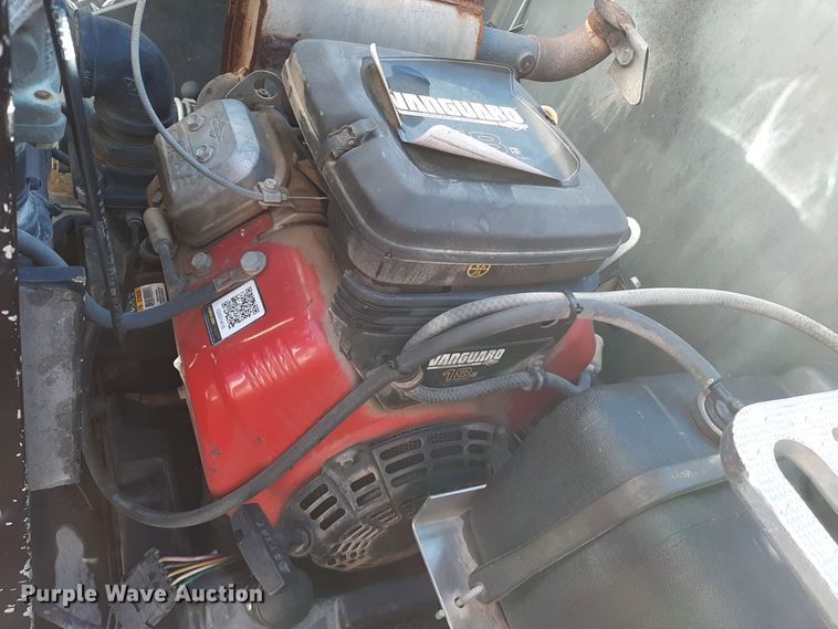 image for item LX9826 2010 Ford F550 Super Duty  Crew Cab rescue vehicle