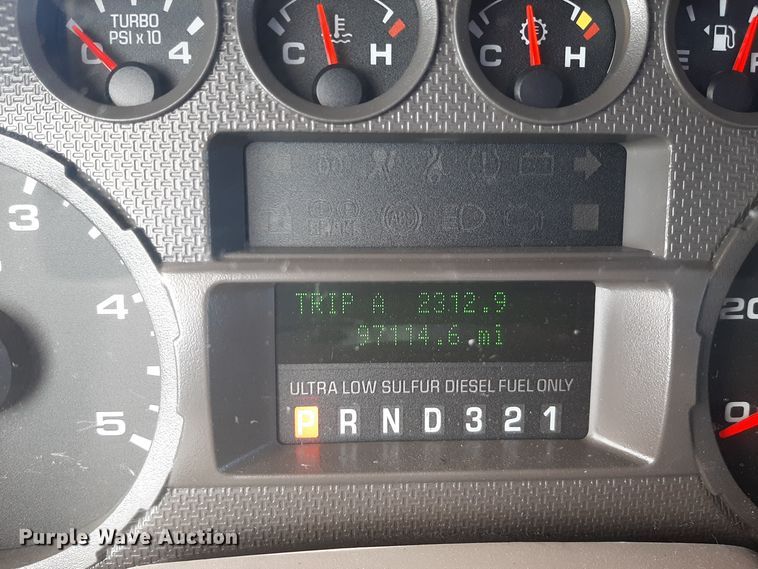 image for item LX9826 2010 Ford F550 Super Duty  Crew Cab rescue vehicle