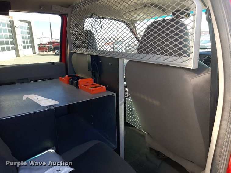 image for item LX9826 2010 Ford F550 Super Duty  Crew Cab rescue vehicle