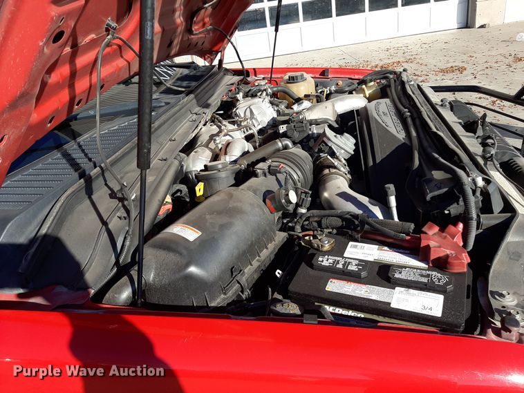 image for item LX9826 2010 Ford F550 Super Duty  Crew Cab rescue vehicle