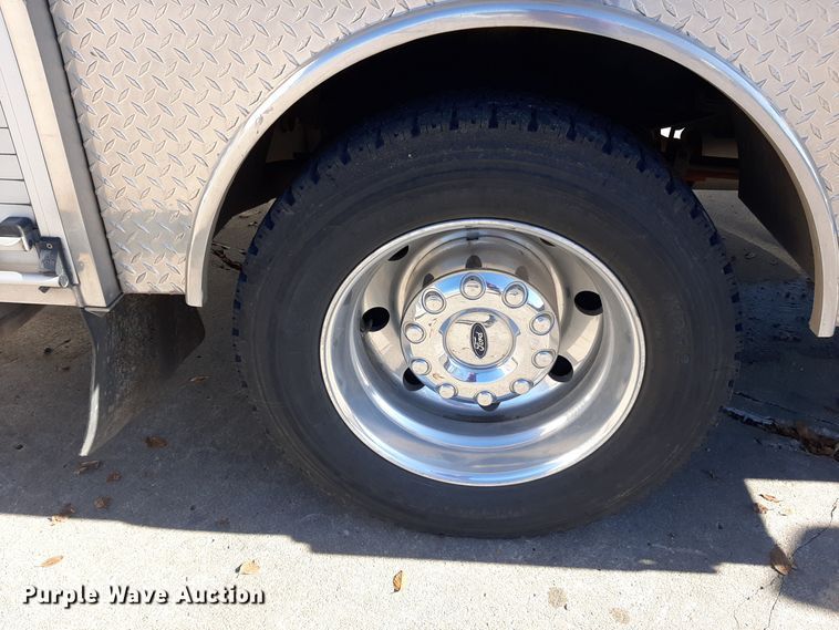 image for item LX9826 2010 Ford F550 Super Duty  Crew Cab rescue vehicle