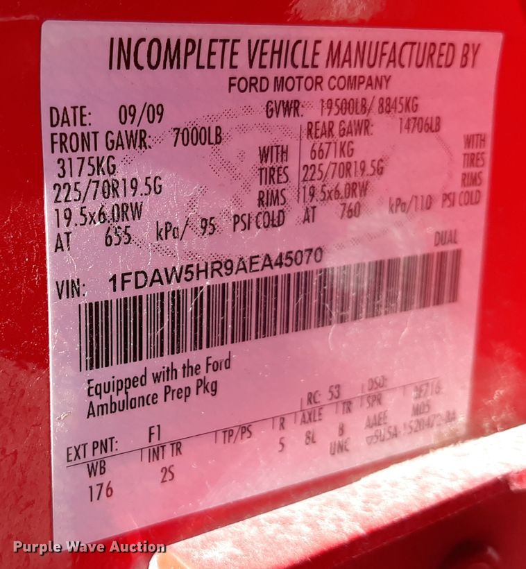 image for item LX9826 2010 Ford F550 Super Duty  Crew Cab rescue vehicle