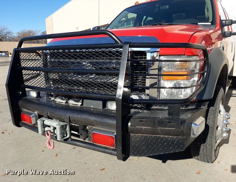 image for item LX9827 2008 Ford F550 Super Duty XLT  Crew Cab rescue vehicle