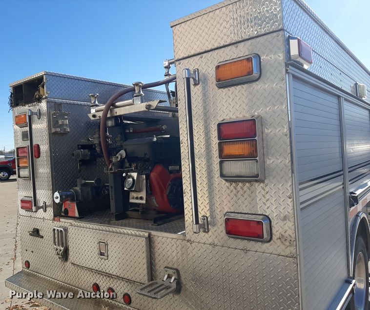 image for item LX9827 2008 Ford F550 Super Duty XLT  Crew Cab rescue vehicle