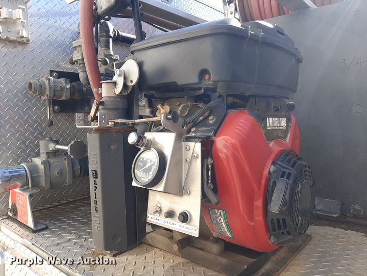 image for item LX9827 2008 Ford F550 Super Duty XLT  Crew Cab rescue vehicle