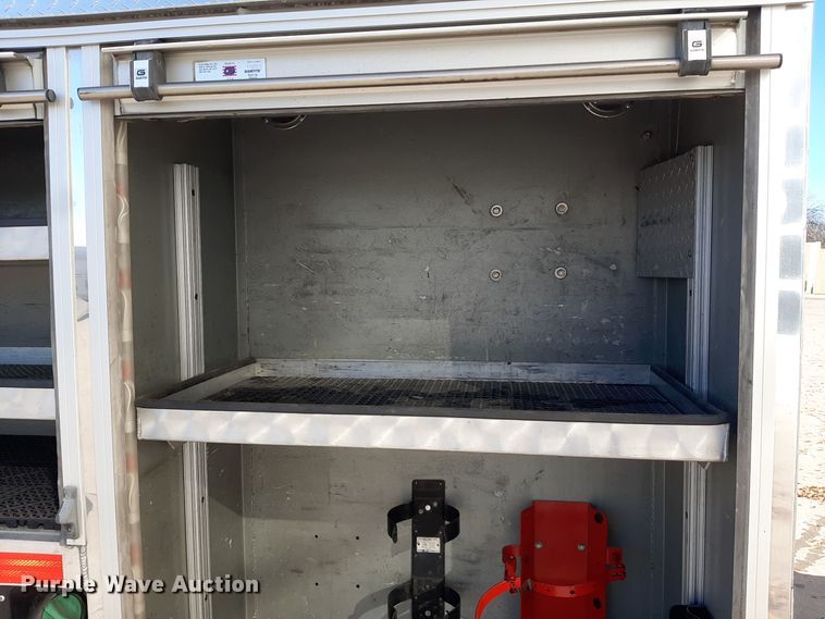 image for item LX9827 2008 Ford F550 Super Duty XLT  Crew Cab rescue vehicle