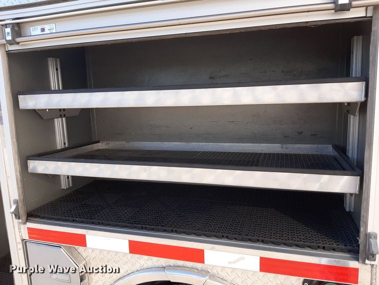 image for item LX9827 2008 Ford F550 Super Duty XLT  Crew Cab rescue vehicle