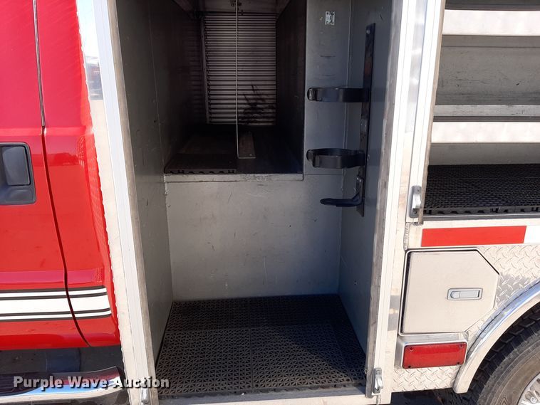 image for item LX9827 2008 Ford F550 Super Duty XLT  Crew Cab rescue vehicle