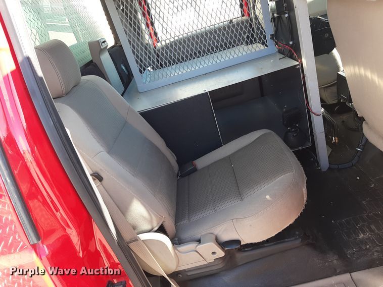 image for item LX9827 2008 Ford F550 Super Duty XLT  Crew Cab rescue vehicle