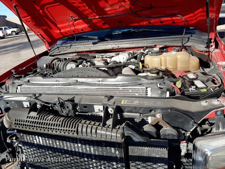 image for item LX9827 2008 Ford F550 Super Duty XLT  Crew Cab rescue vehicle