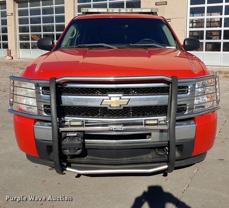 image for item LX9828 2009 Chevrolet Silverado 1500  Crew Cab pickup truck