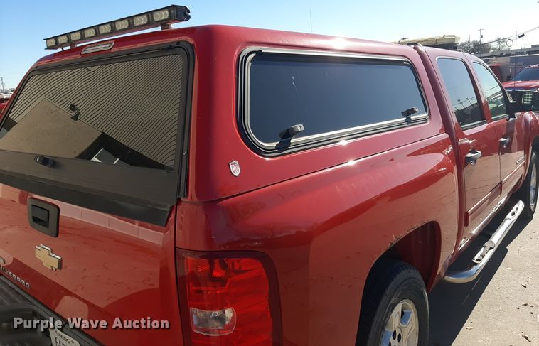 image for item LX9828 2009 Chevrolet Silverado 1500  Crew Cab pickup truck