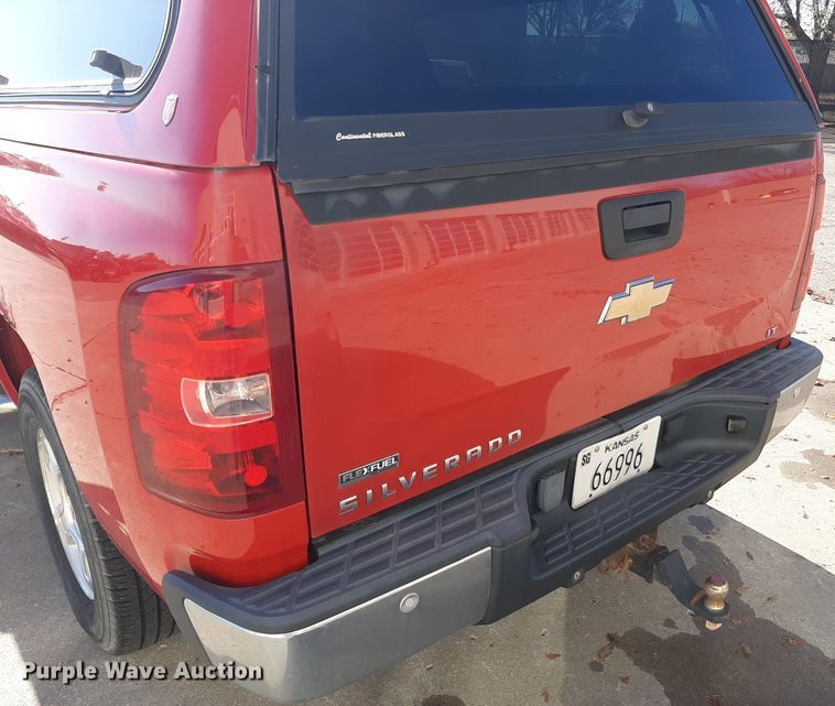 image for item LX9828 2009 Chevrolet Silverado 1500  Crew Cab pickup truck