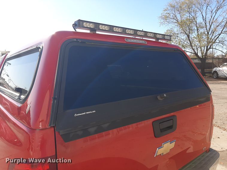 image for item LX9828 2009 Chevrolet Silverado 1500  Crew Cab pickup truck