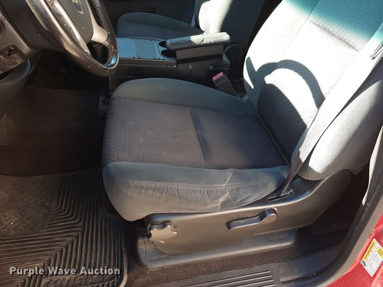 image for item LX9828 2009 Chevrolet Silverado 1500  Crew Cab pickup truck