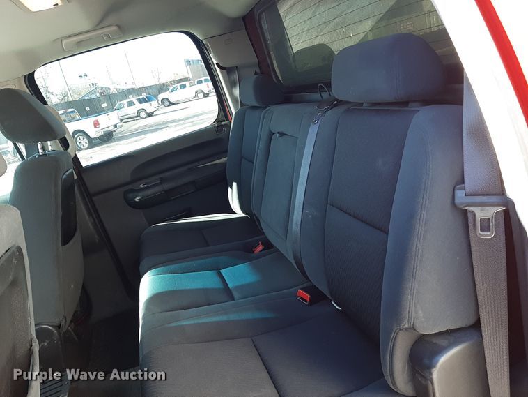 image for item LX9828 2009 Chevrolet Silverado 1500  Crew Cab pickup truck