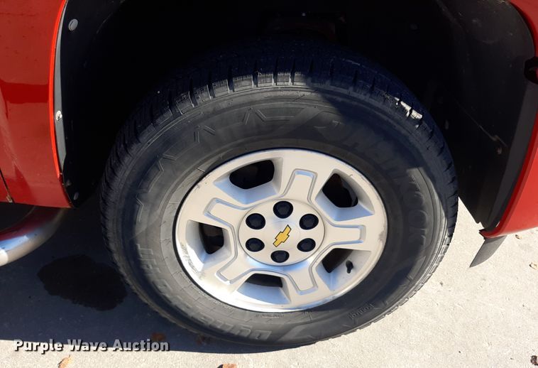 image for item LX9828 2009 Chevrolet Silverado 1500  Crew Cab pickup truck