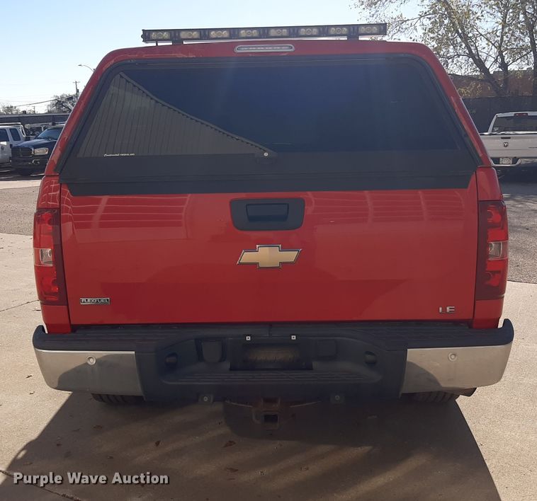 image for item LX9829 2009 Chevrolet Silverado 1500  Crew Cab pickup truck