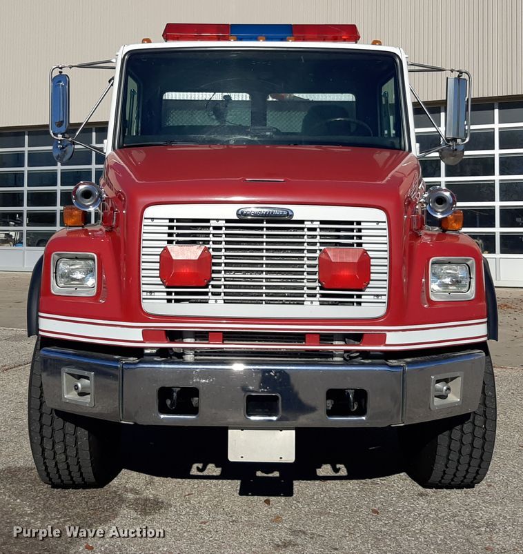 image for item LX9830 2000 Freightliner FL80  pumper fire truck