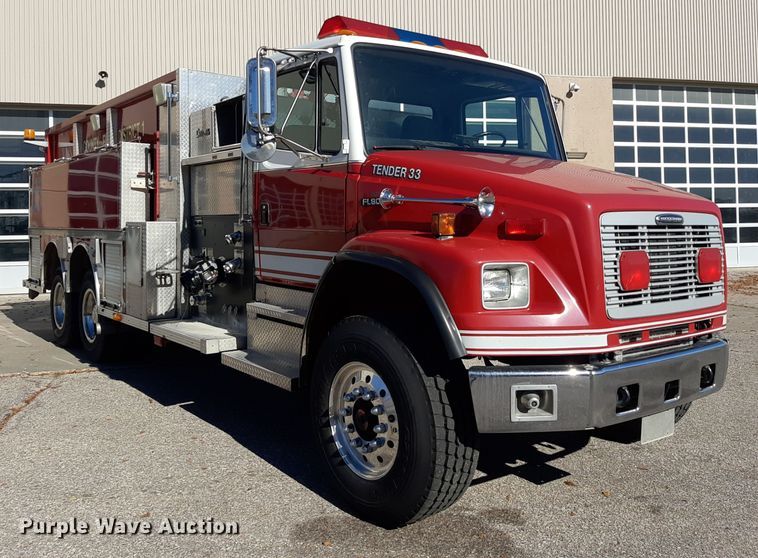 image for item LX9830 2000 Freightliner FL80  pumper fire truck