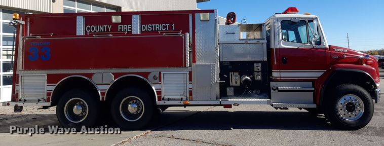 image for item LX9830 2000 Freightliner FL80  pumper fire truck