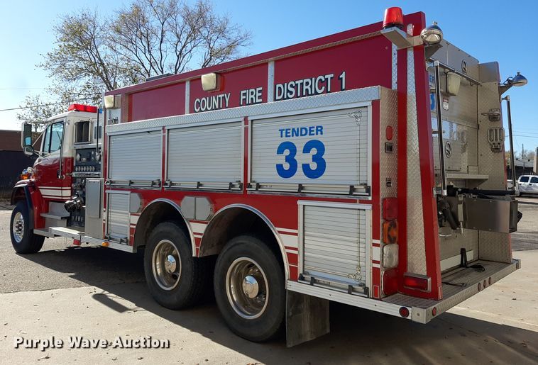 image for item LX9830 2000 Freightliner FL80  pumper fire truck
