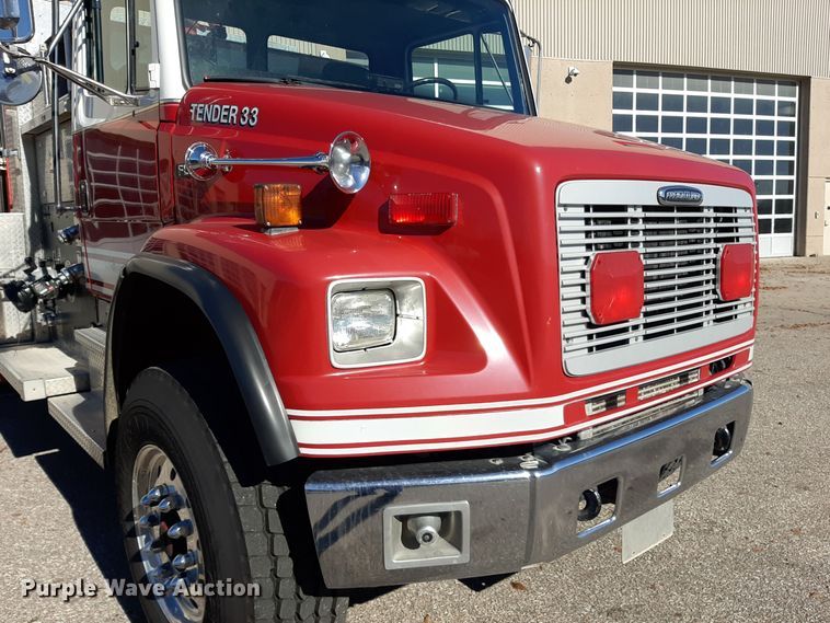 image for item LX9830 2000 Freightliner FL80  pumper fire truck