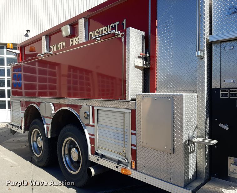 image for item LX9830 2000 Freightliner FL80  pumper fire truck