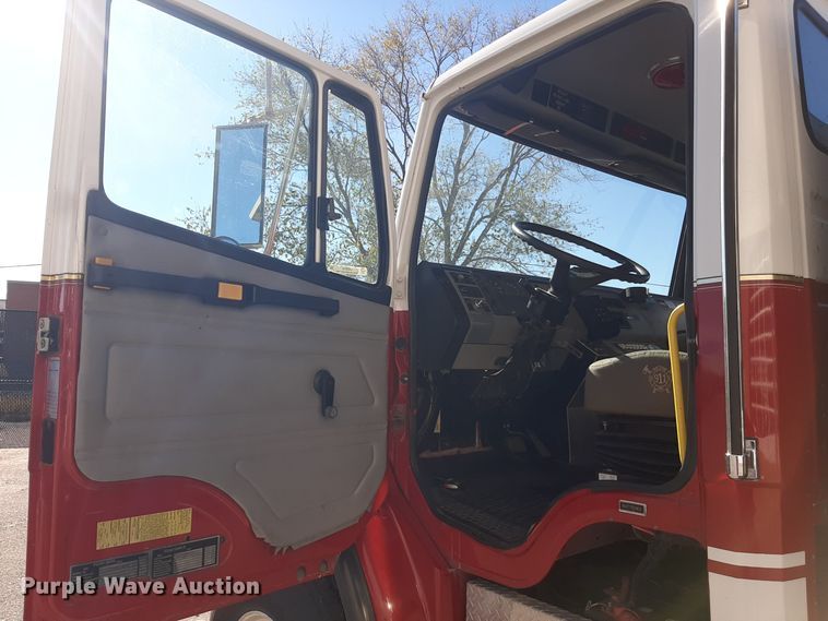 image for item LX9830 2000 Freightliner FL80  pumper fire truck