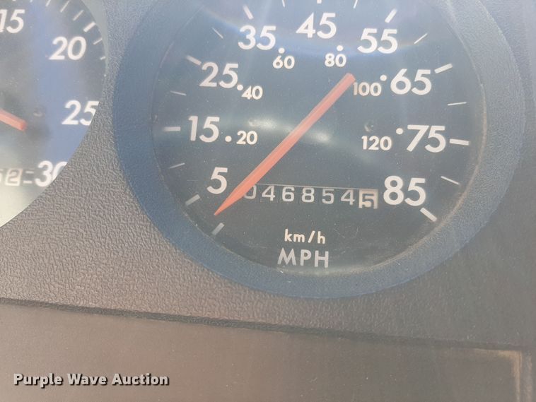 image for item LX9830 2000 Freightliner FL80  pumper fire truck