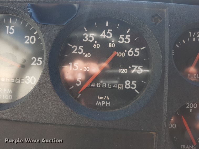 image for item LX9830 2000 Freightliner FL80  pumper fire truck