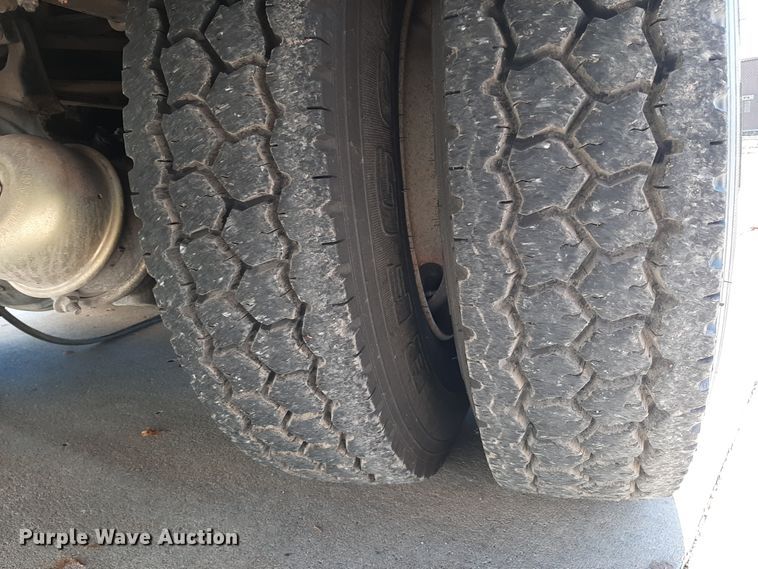 image for item LX9830 2000 Freightliner FL80  pumper fire truck