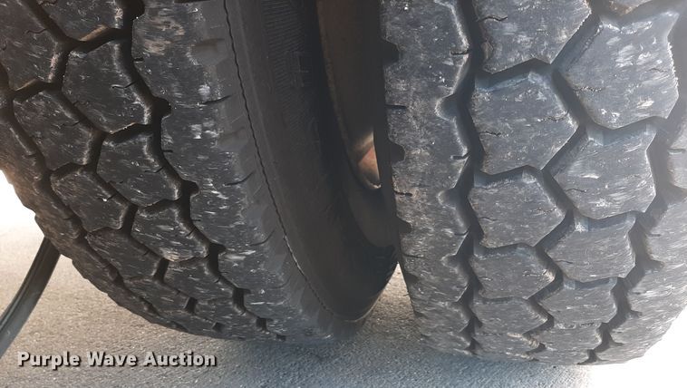 image for item LX9830 2000 Freightliner FL80  pumper fire truck