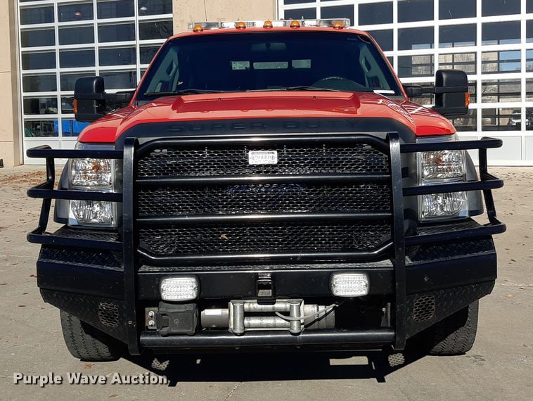 image for item LX9831 2013 Ford F550 Super Duty  Crew Cab rescue vehicle